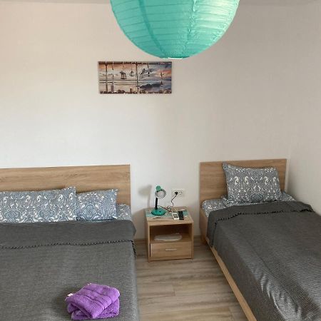 Nayana Apartment Vama Veche Bagian luar foto